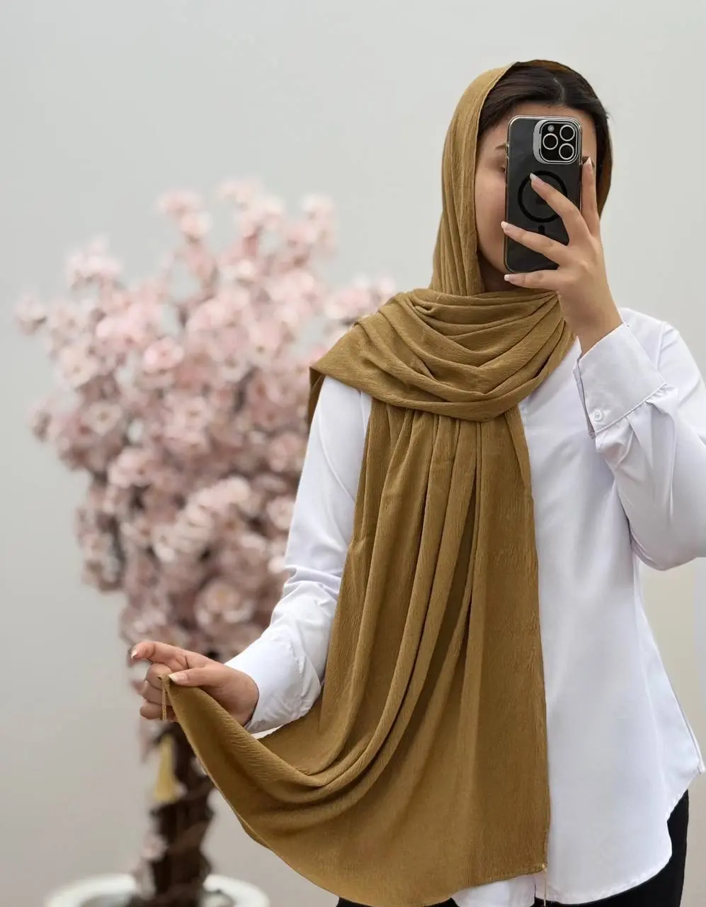 شال برشکا منگوله دار